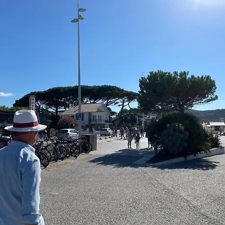 Habitaciónes Privadas En Daniela, à 5 Minutes De La Gare D'hendaye Et Euskotren, Wi-fi